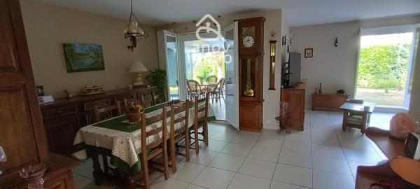 Maison
                                                                                                                                                                                                                                                                                                                        5 pièce(s)                                                                                                                                                                                                          3 chambre(s)                                                                                                                                                                                                          111  m²
