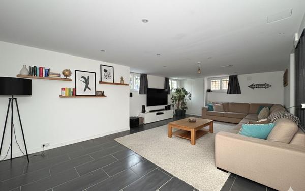 Maison à vendre    5 pièces • 220,85 m2 Yerres