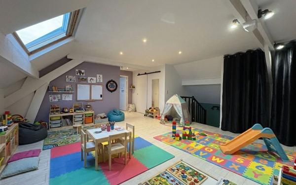 Maison à vendre    5 pièces • 220,85 m2 Yerres