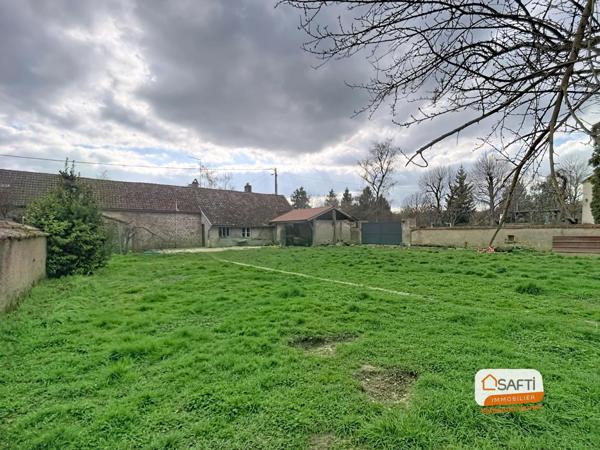 Maison de village avec dépendances et terrain clos de 1250 m²