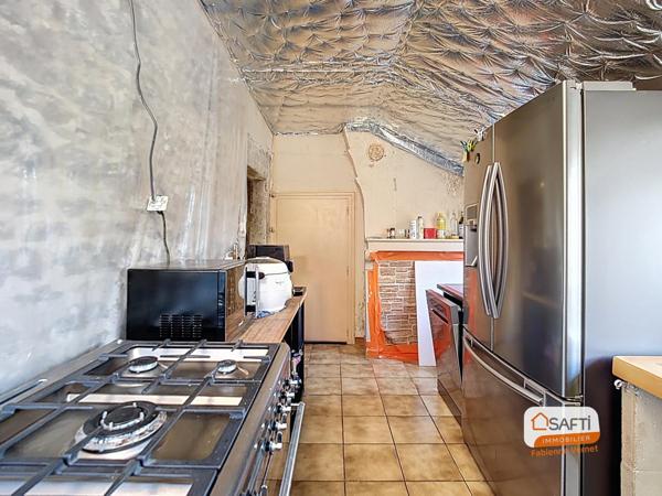 Maison de village avec dépendances et terrain clos de 1250 m²