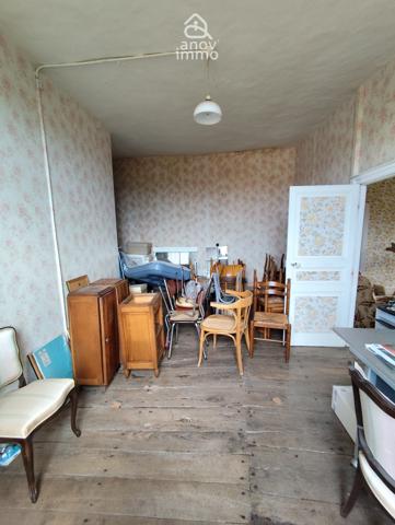 Propriete
                                                                                                                                                                                                                                                                                                                        7 pièce(s)                                                                                                                                                                                                          2 chambre(s)                                                                                                                                                                                                          240  m²