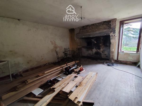 Propriete
                                                                                                                                                                                                                                                                                                                        7 pièce(s)                                                                                                                                                                                                          2 chambre(s)                                                                                                                                                                                                          240  m²