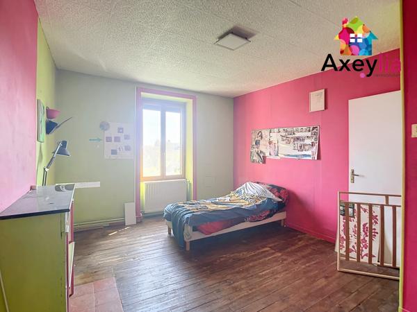 Renaison (42370) A VENDRE - CÔTE ROANNAISE - MAISON 6 CHAMBRES, GARAGE, CAVE ET TERRAIN