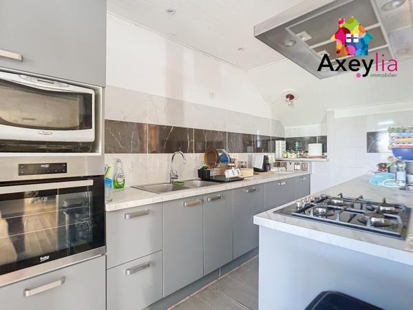 Renaison (42370) A VENDRE - CÔTE ROANNAISE - MAISON 6 CHAMBRES, GARAGE, CAVE ET TERRAIN