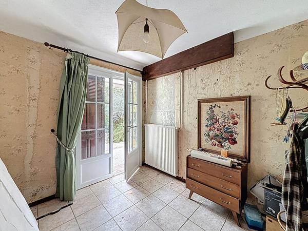 Maison à vendre à Peymeinade - 5 pièces, 4 chambres, grand jardin, 112 m² habitable, 163 m² au sol, 1325 m² de terrain