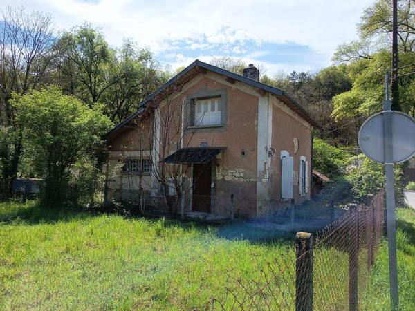 À vendre - Maison ancienne, 4 pièces située à Chancelade (24650)
