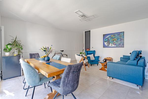 Appartement à vendre |                                       Bordeaux |                                        4 pièces  |  83 m²