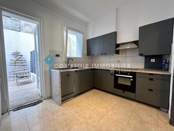 Appartement
                                                                                                                                                                                                                                                                                                                        4 pièce(s)                                                                                                                                                                                                          2 chambre(s)                                                                                                                                                                                                          86  m²