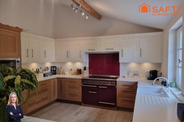 Charme et élégance rurale aux portes d’un village classé