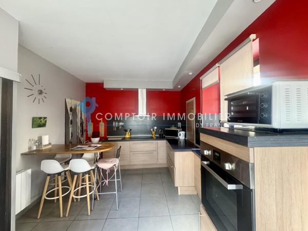 Maison de village
                                                                                                                                                                                                                                                                                                                        5 pièce(s)                                                                                                                                                                                                          3 chambre(s)                                                                                                                                                                                                          120  m²
