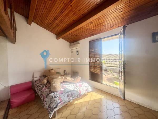Maison de village
                                                                                                                                                                                                                                                                                                                        5 pièce(s)                                                                                                                                                                                                          3 chambre(s)                                                                                                                                                                                                          120  m²