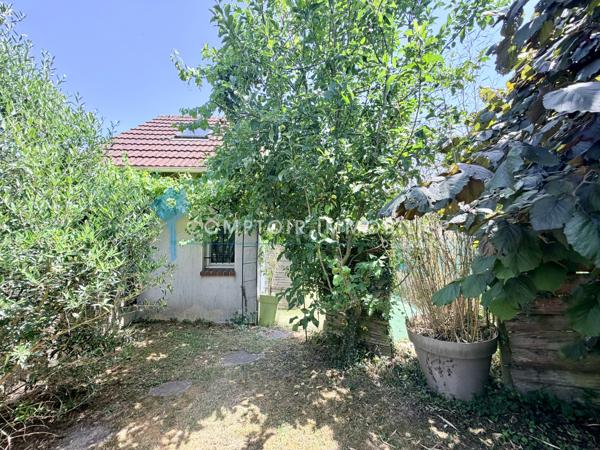 Maison
                                                                                                                                                                                                                                                                                                                        5 pièce(s)                                                                                                                                                                                                          3 chambre(s)                                                                                                                                                                                                          77  m²