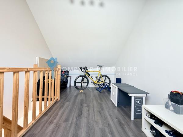 Maison
                                                                                                                                                                                                                                                                                                                        5 pièce(s)                                                                                                                                                                                                          3 chambre(s)                                                                                                                                                                                                          77  m²