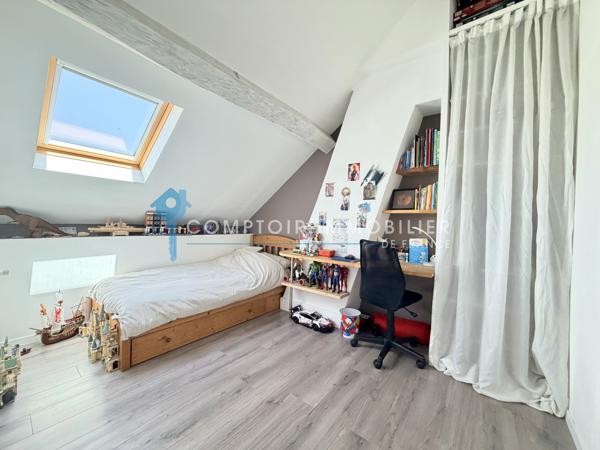 Maison
                                                                                                                                                                                                                                                                                                                        5 pièce(s)                                                                                                                                                                                                          3 chambre(s)                                                                                                                                                                                                          77  m²