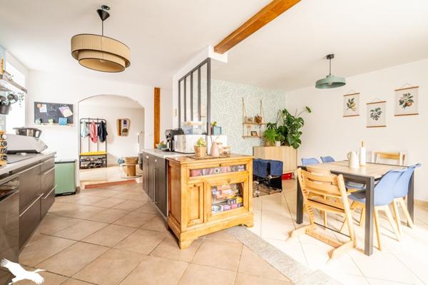 Maison à vendre 252 000 € La Chevrolière 6 p 99 m² DPE C