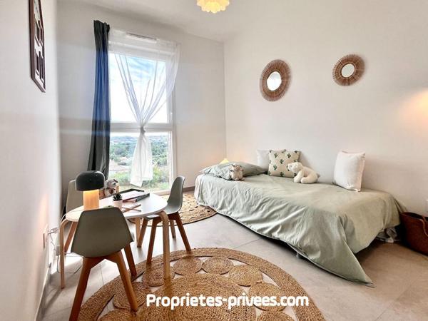 Fréjus Counilliers-ValescureT4 lumineux avec toit-terrasse et vues imprenables