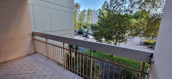 La valentine (13011) T4 dans résidence standing fermée avec balcon, cave et parking