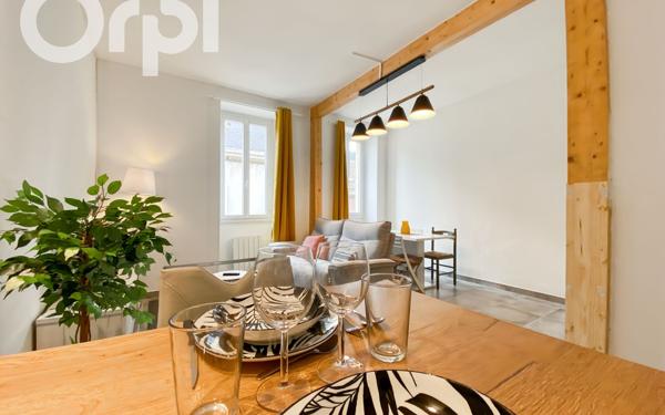 Appartement à vendre    3 pièces • 70 m2 Vals-les-Bains