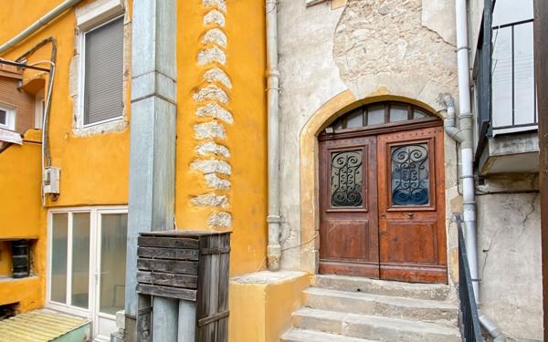 Appartement à vendre    3 pièces • 70 m2 Vals-les-Bains