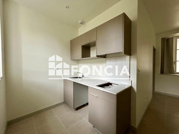Location Studio 28.8 m² - Guingamp 22200