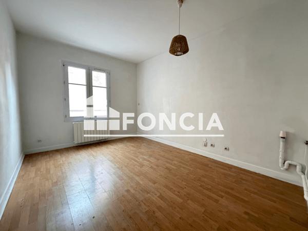 Location Studio 20 m² - 2-4 RUE SAINT PIERRE Chartres 28000
