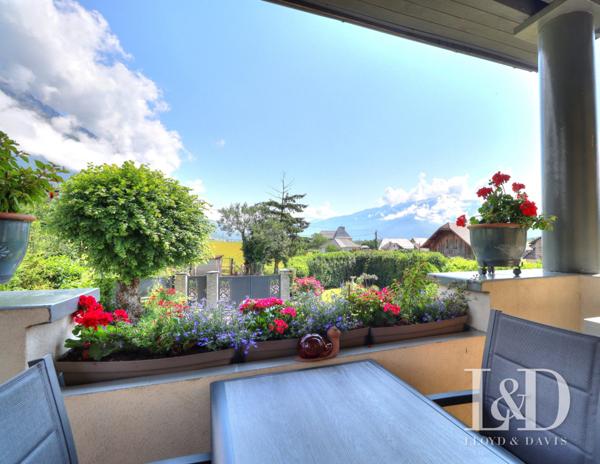 Elégante maison de maître entièrement rénovée proche Chambéry