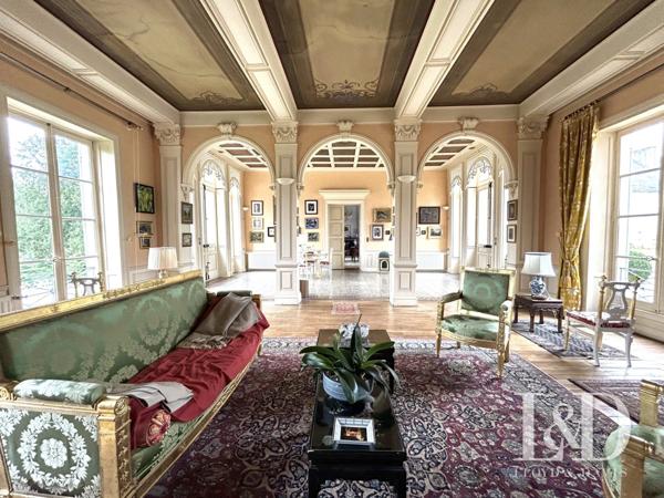 Très beau château proche de Poitiers