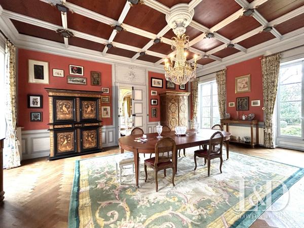 Très beau château proche de Poitiers