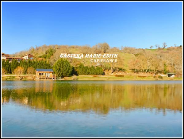 DOMAINE - HAMEAU - MANOIR AVEC TOURS + 2 MAISONS + LAC +33 pièces - MIRANDE à 7 MINUTES (32)Opportunité unique