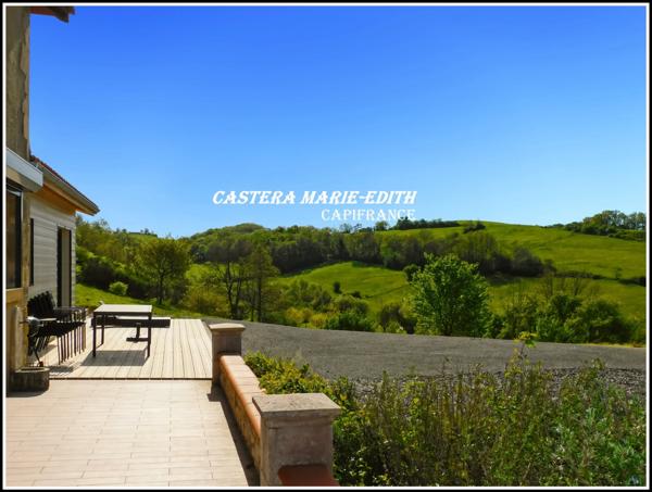 DOMAINE - HAMEAU - MANOIR AVEC TOURS + 2 MAISONS + LAC +33 pièces - MIRANDE à 7 MINUTES (32)Opportunité unique