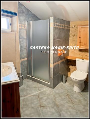 DOMAINE - HAMEAU - MANOIR AVEC TOURS + 2 MAISONS + LAC +33 pièces - MIRANDE à 7 MINUTES (32)Opportunité unique