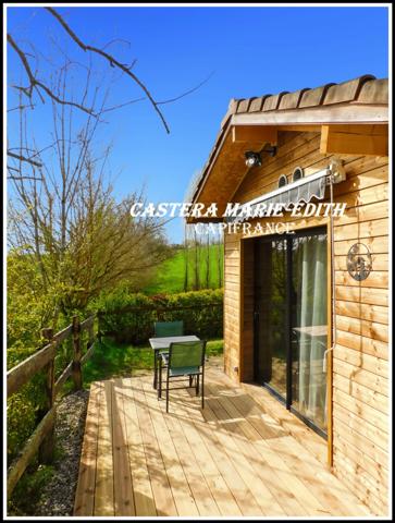 DOMAINE - HAMEAU - MANOIR AVEC TOURS + 2 MAISONS + LAC +33 pièces - MIRANDE à 7 MINUTES (32)Opportunité unique