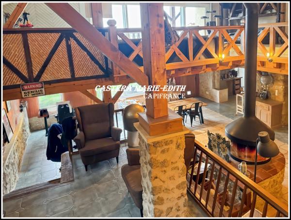 DOMAINE - HAMEAU - MANOIR AVEC TOURS + 2 MAISONS + LAC +33 pièces - MIRANDE à 7 MINUTES (32)Opportunité unique