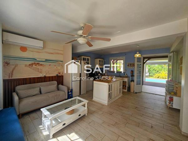 Maison familiale récente, sans travaux – Grande piscine & vaste terrasse – Saint-Esprit