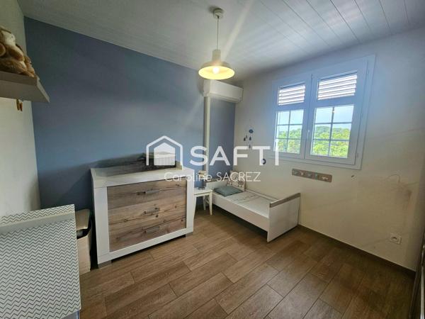 Maison familiale récente, sans travaux – Grande piscine & vaste terrasse – Saint-Esprit