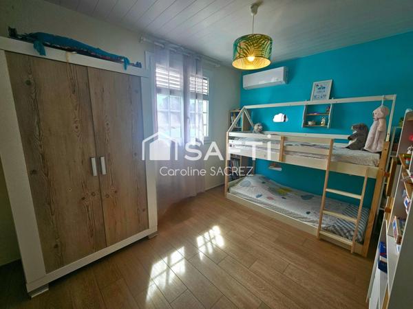 Maison familiale récente, sans travaux – Grande piscine & vaste terrasse – Saint-Esprit