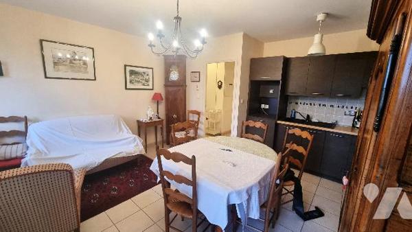 LE LOROUX BOTTEREAU, appartement 2 pièces avec jardin.