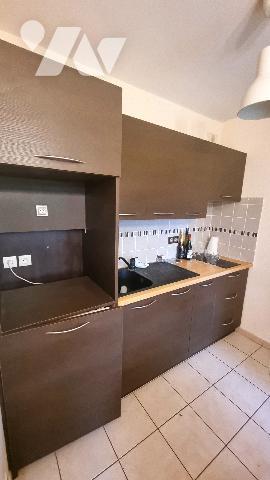 LE LOROUX BOTTEREAU, appartement 2 pièces avec jardin.