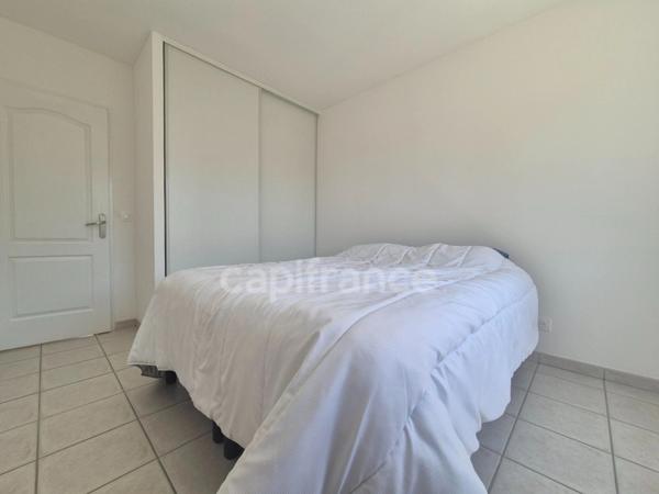 Maison à vendre 4 pièces LE GUA (17), trois chambres, garage. Jardin de 402m²