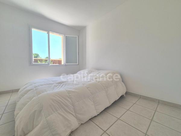 Maison à vendre 4 pièces LE GUA (17), trois chambres, garage. Jardin de 402m²