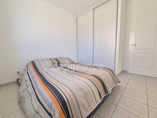 Maison à vendre 4 pièces LE GUA (17), trois chambres, garage. Jardin de 402m²