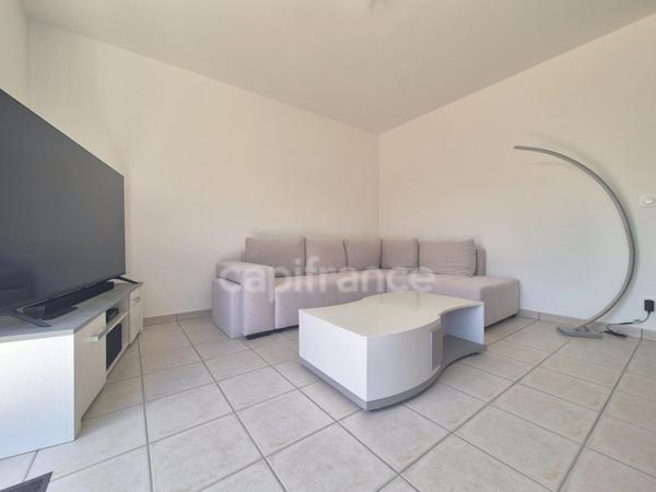 Maison à vendre 4 pièces LE GUA (17), trois chambres, garage. Jardin de 402m²