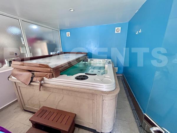 Charmante maison de style briard – 202 m² habitables – Terrain de 690 m²