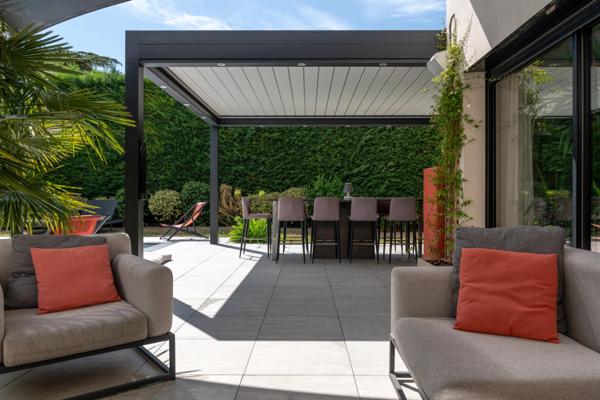 Saint Didier au Mont d'Or - Maison contemporaine - 9 pièces - 6 chambres - Terrain de 1469m²