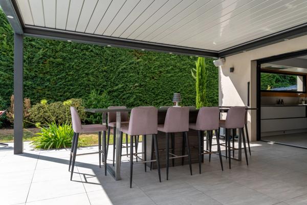 Saint Didier au Mont d'Or - Maison contemporaine - 9 pièces - 6 chambres - Terrain de 1469m²