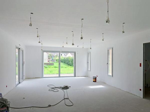 Proche de BEAUNE, à vendre VILLA de 6 pièces de 145 m² avec garage sur son terrain de 839 m².