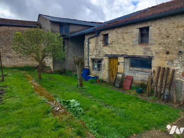 ANCIEN CORPS DE FERME - DEPENDANCES - PRE A VENDRE A LION DEVANT DUN