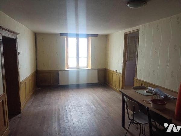 ANCIEN CORPS DE FERME - DEPENDANCES - PRE A VENDRE A LION DEVANT DUN