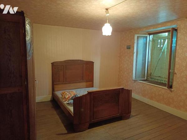 ANCIEN CORPS DE FERME - DEPENDANCES - PRE A VENDRE A LION DEVANT DUN